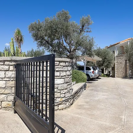 فيلة Oia Residence, Private And Peaceful *