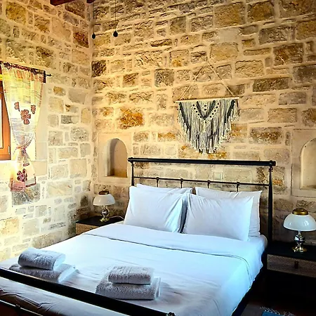 Oia Residence, Private And Peaceful Erfoi