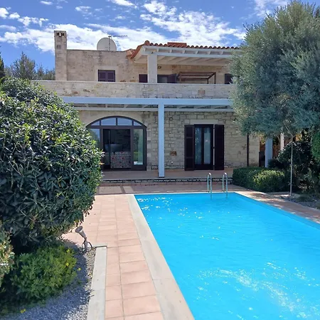 Oia Residence, Private And Peaceful Villa *