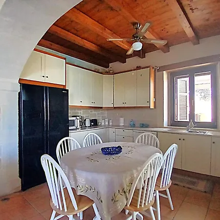Oia Residence, Private And Peaceful Villa