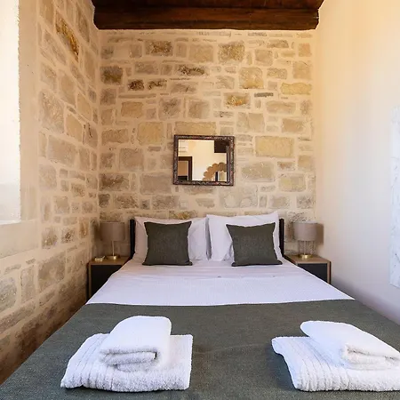 Oia Residence, Private And Peaceful *