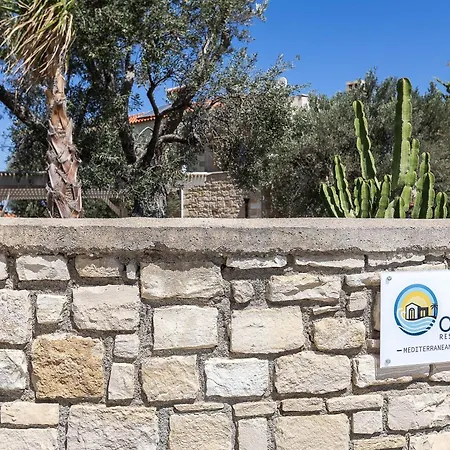 Oia Residence, Private And Peaceful Villa *